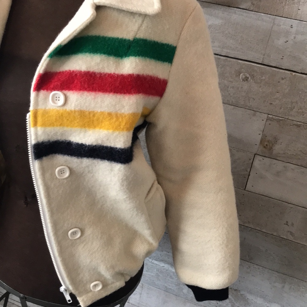 Iconic 1980s Hudson’s Bay quilted jacket - Picture 8 of 14